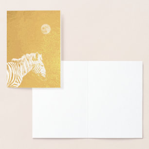 Tarjeta Con Relieve Metalizado Cebra de Relieve metalizado dorado con luna
