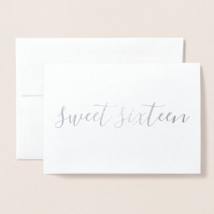 Tarjeta Con Relieve Metalizado Dulces dieciséis caligrafía simple Plata