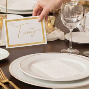 Tarjeta Con Relieve Metalizado Elegant Foil Wedding Table Number Tent - VEINTE