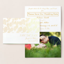 Tarjeta Con Relieve Metalizado Elegante Foto Botánica en Oro para Anuncio de Fech