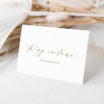 Tarjeta Con Relieve Metalizado Ellesmere A Mi Día De La Boda En Las Leyes<br><div class="desc">La tarjeta del día de la boda de Ellesmere presenta un diseño minimalista moderno con un fondo blanco que le da un aspecto limpio y sencillo. El encabezado del guión es una imagen que no se puede editar. El resto del texto es totalmente editable. Para una personalización más avanzada de...</div>