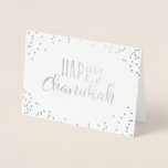 Tarjeta Con Relieve Metalizado Feliz Chanukah<br><div class="desc">Deséenle a alguien un Chanukah feliz con esta hermosa carta acentuada con verdadero Relieve metalizado. Personalízalo con tu propio mensaje de cálidos saludos de vacaciones.</div>