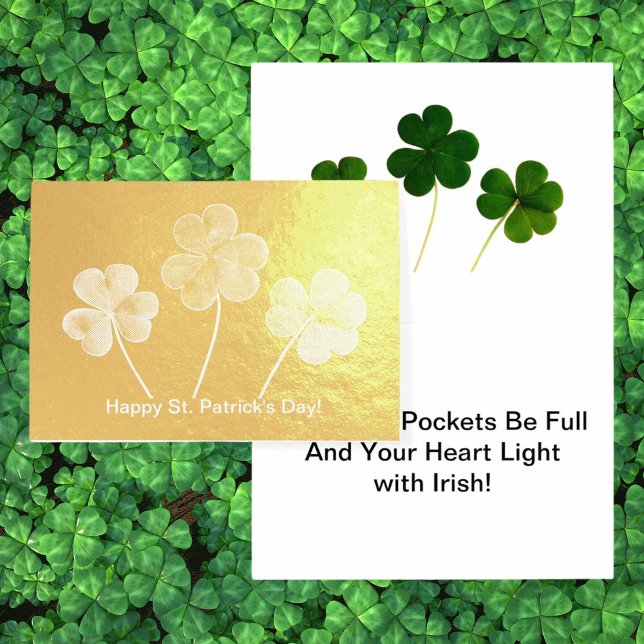 Tarjeta Con Relieve Metalizado Fiesta de trapos de hojas de San Patricio (St. Patrick's Day Three Leaf Clovers Holiday Foil Card)