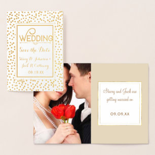 Tarjeta Con Relieve Metalizado Foto Save the Date Gold Tipography