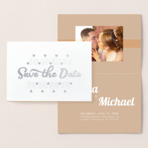Tarjeta Con Relieve Metalizado Fotos Retro Hearts para Guardar la Fecha