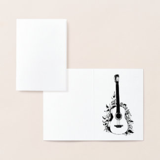 Tarjeta Con Relieve Metalizado Guitarra acústica sobre un fondo de flores.
