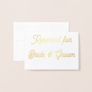 Tarjeta Con Relieve Metalizado Letrero de Novia y Novio Reservado con Hojas de Or