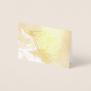 Tarjeta Con Relieve Metalizado Mariposa monarca alimentadora