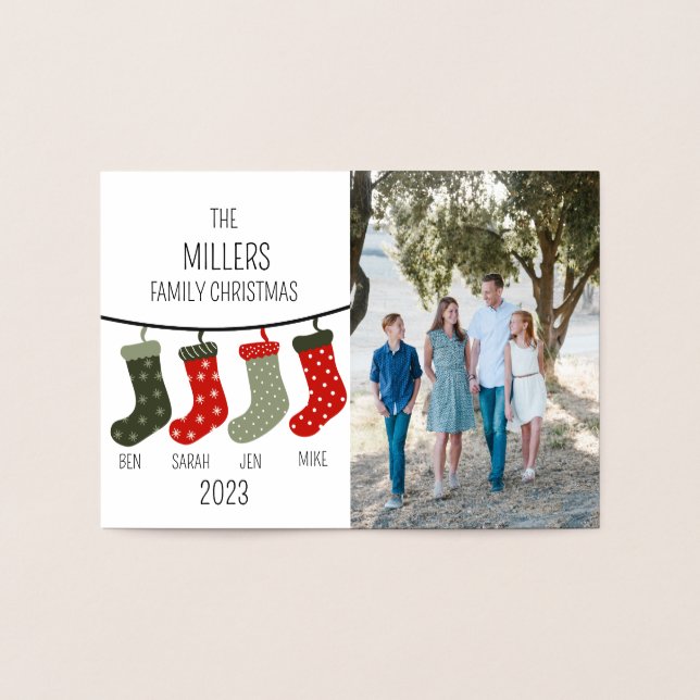 Tarjeta Con Relieve Metalizado Navidades calcetines en familia de cuatro (Interior)