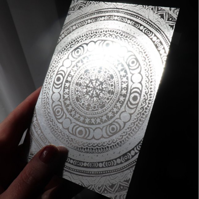 Tarjeta Con Relieve Metalizado Niño Moon Mandala Triple Bruja Luna (Subido por el creador)