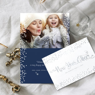 Tarjeta Con Relieve Metalizado Nochevieja foto de Snowflakes Script Navy Silver