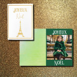 Tarjeta Con Relieve Metalizado Noel a Paris no2<br><div class="desc">Una alegre tarjeta Noel verde y dorada con cuatro secciones de diseño diferentes. Una es una impresión a todo color dentro de la tarjeta. Una pequeña dama está vestida con una gorra y un abrigo de piel verde. Satisfecho por un asiento en París. ¡A lo lejos está la Torre Eiffel!...</div>