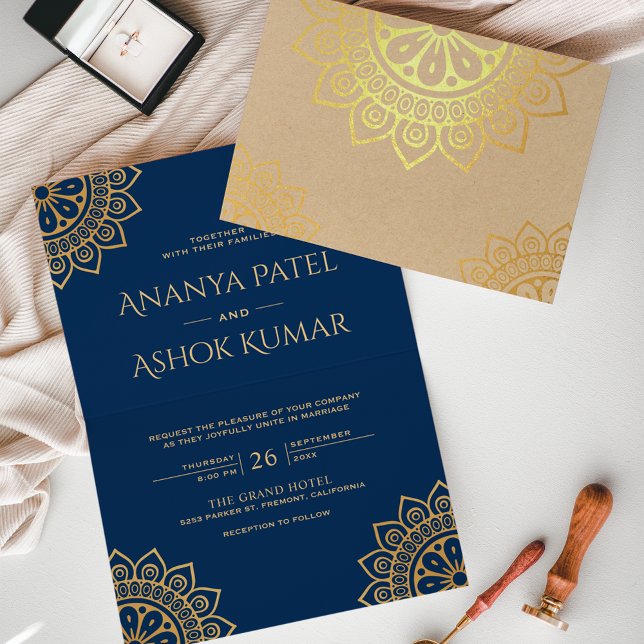 Tarjeta Con Relieve Metalizado Oro Boda indio azul de Mandala (Subido por el creador)