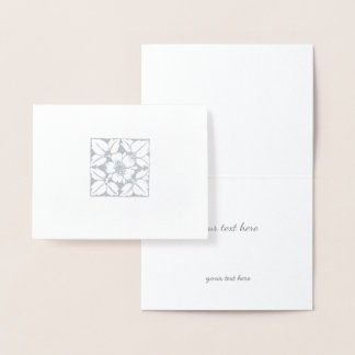 Tarjeta Con Relieve Metalizado Patrón floral elegante dorado o plateado