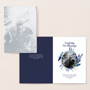 Tarjeta Con Relieve Metalizado Relieve metalizado plateado año primero, año casad