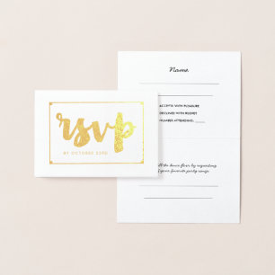 Tarjeta Con Relieve Metalizado RSVP negrita con letras de oro