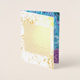 Tarjeta Con Relieve Metalizado Un diseño textil vibrante que presenta púrpura y t