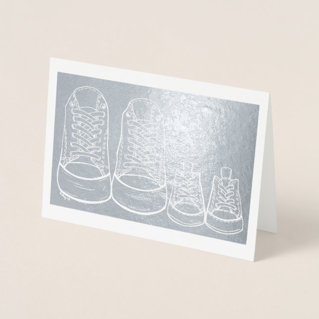 Tarjeta Con Relieve Metalizado Zapatos de bebé Recién nacido de felicitaciones de (Anverso)