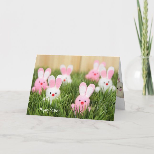 Tarjeta conejillos rosas y blancos de Pascua en césped (Anverso)