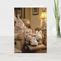 Conejo del Día del Padre relajándose en un sillón