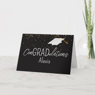 Tarjeta Confeti de oro de graduación y gorra blanca