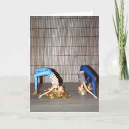 Tarjeta Conozca a los Chicas del gimnasio.