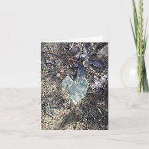 Tarjeta corazón de piedra notecard (el amor está por todas