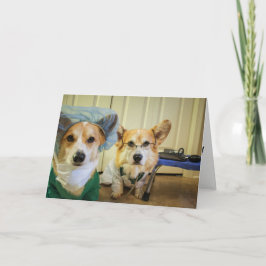 Tarjeta Corgi Dr. y enfermera cuidan de sentirse mejor pro
