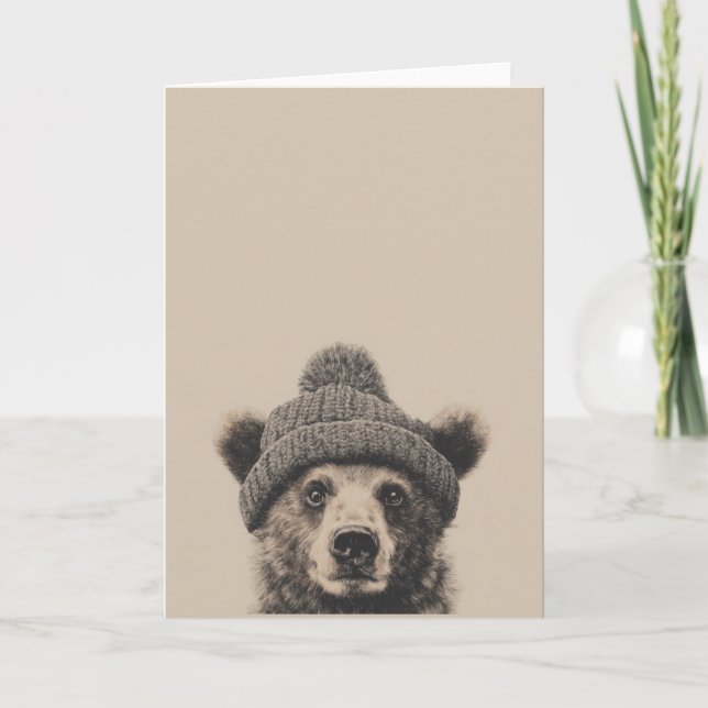 Tarjeta Cozy Bear in Beanie - Cute Winter Animal  (Anverso)