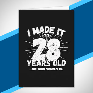 Tarjeta Cumpleaños 28 Años - Meme Divertido de Cumpleaños
