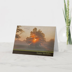 Tarjeta cumpleaños amanecer y niebla con gansos