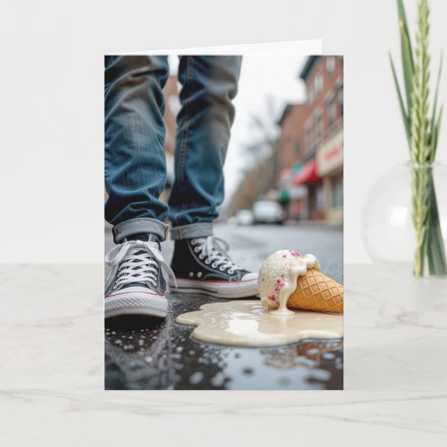 Tarjeta Cumpleaños Caído El Cono De Crema De Hielo Por Los (Anverso)