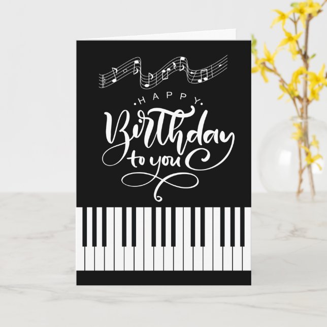 Tarjeta Cumpleaños con tema de piano y música (flor amarilla)