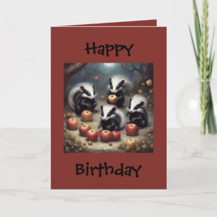 Tarjeta Cumpleaños de crías de mofetas y manzanas
