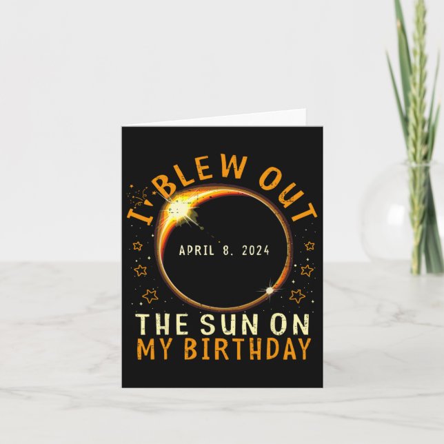 Tarjeta Cumpleaños De Eclipse Salí Del Sol En Mi Cumpleaño (Anverso)