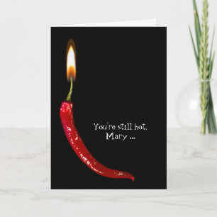 Tarjeta cumpleaños de la canilla roja de pimienta caliente