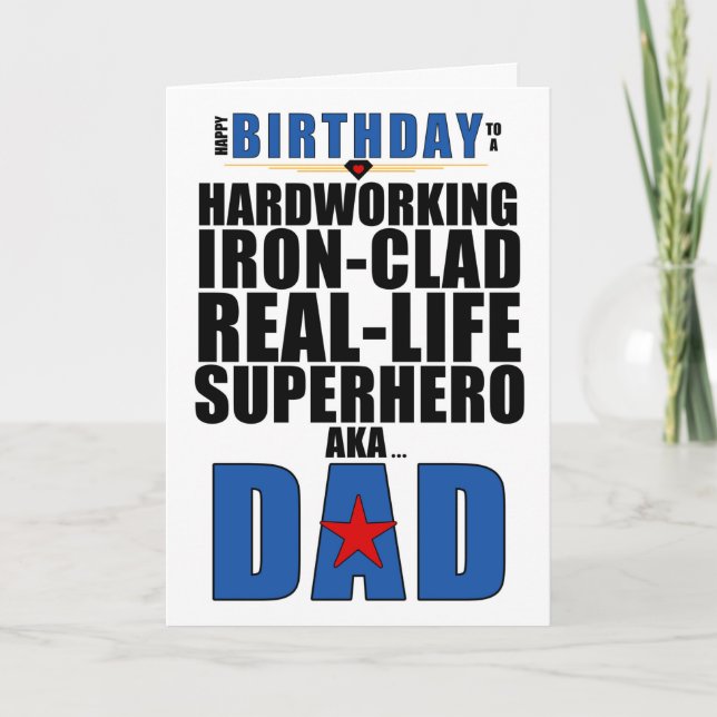 Tarjeta Cumpleaños de la superheroína Dad Typography Comic (Anverso)