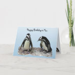 Tarjeta Cumpleaños de los Pingüinos<br><div class="desc">Esta tarjeta de cumpleaños incluye a dos adorables pingüinos africanos en una cornisa rocosa. Son pájaros acuáticos y sin vuelo cuyas alas se han convertido en aletas. Cada una tiene una franja negra y manchas negras en el pecho. El patrón de puntos es único para cada pingüino, al igual que...</div>