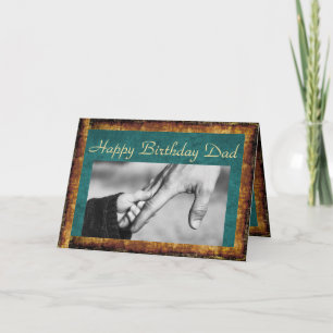 Tarjeta Cumpleaños de papá y niño tomados de la mano