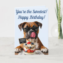 Cumpleaños de perro lindo y dulces