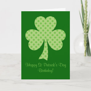 Tarjeta Cumpleaños del día del St Patricks de los lunares