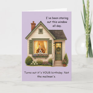 Tarjeta Cumpleaños divertido de Beagle esperando junto a l