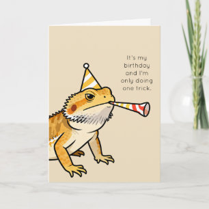 Tarjeta Cumpleaños divertido del lagarto dragón barbudo