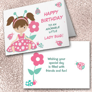 Tarjeta Cumpleaños lindo del chica de la mariquita