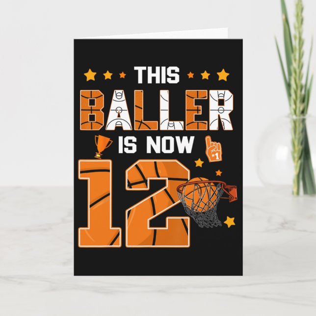 Tarjeta Cumpleaños número 12 Sketll Este Ller Ahora Tiene  (Anverso)