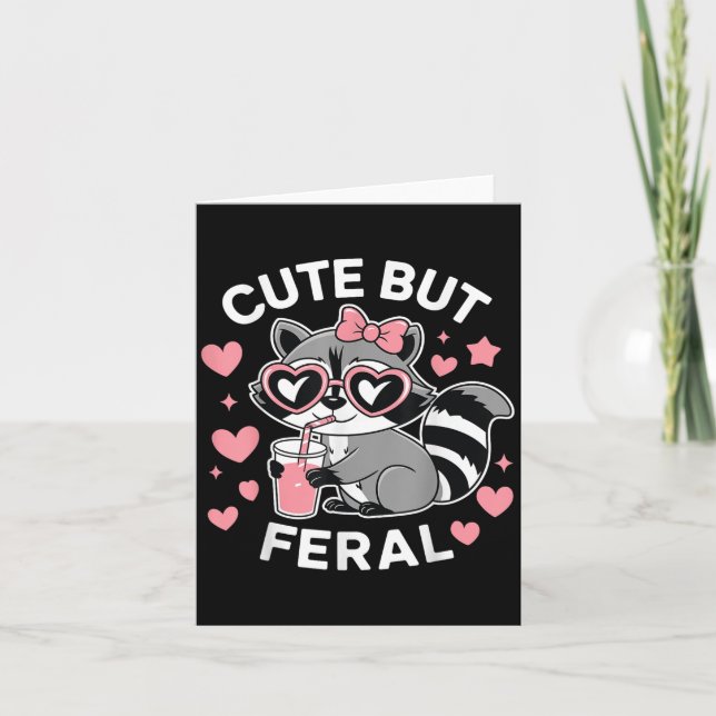 Tarjeta Cute But Feral Mapache Nk Gles Niñas Niños B (Anverso)