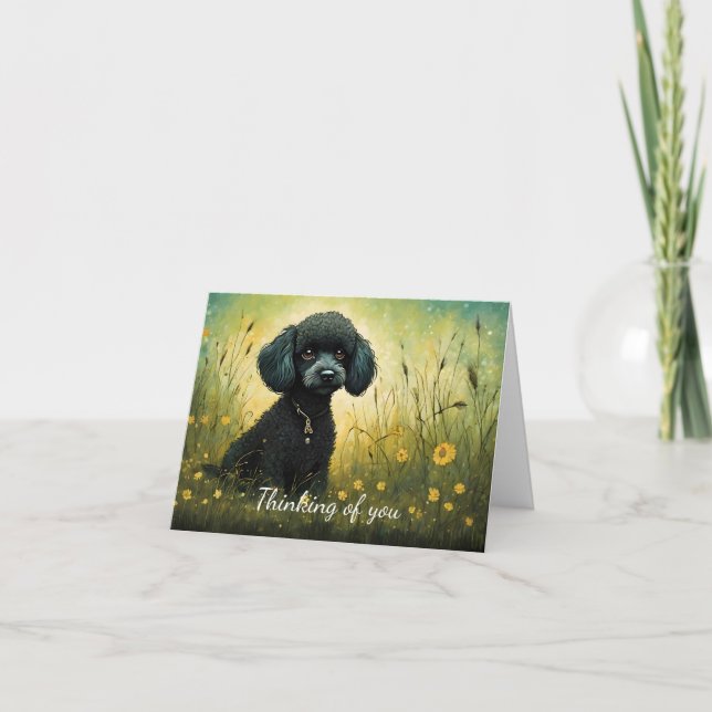 Tarjeta Cute Poodle En Meadow Pensando En Ti (Anverso)