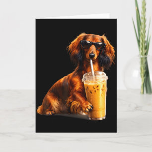 Tarjeta Dachshund divertido bebiendo café helado humor de