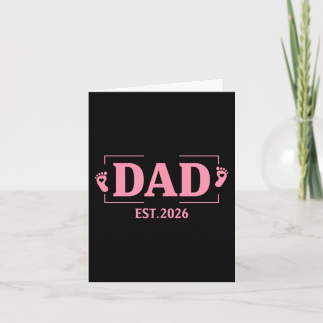 Tarjeta Dad Est. 2026 Logo Daddy 2026 Soon To Be New Dad 2 (Anverso)