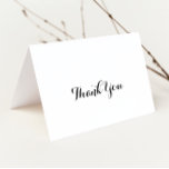 Tarjeta de agradecimiento a Boda plegado de caligr<br><div class="desc">Esta moderna tarjeta de agradecimiento boda plegada caligrafía es perfecta para un boda rústico. El diseño, sencillo y elegante, presenta una tipografía de escritura clásica y elegante en blanco y negro. Personaliza el interior de la tarjeta con tus nombres y un mensaje de agradecimiento. O bien, deje la sección de...</div>
